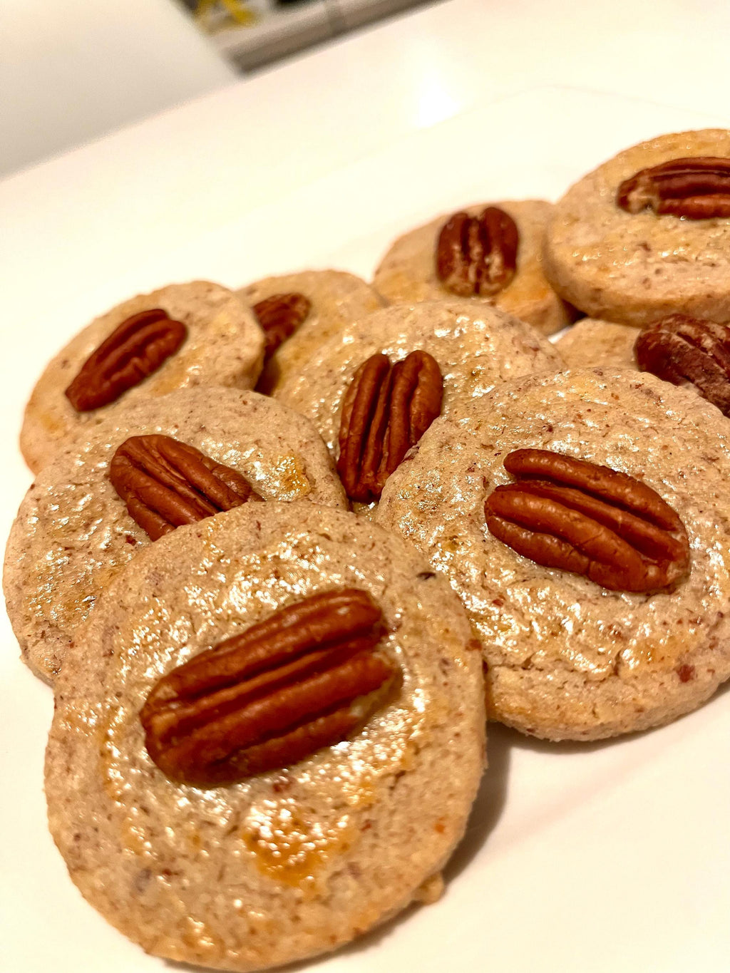 Bourbon Pecan Cookie (16 pieces)